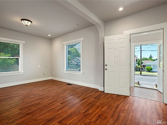 5th image of 6517 S Park Ave