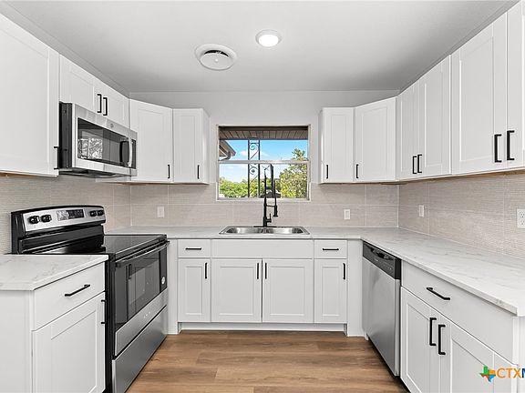 4th image of 1411 Violet Ave
