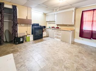 58 Main Rd #3, Tiverton, RI 02878