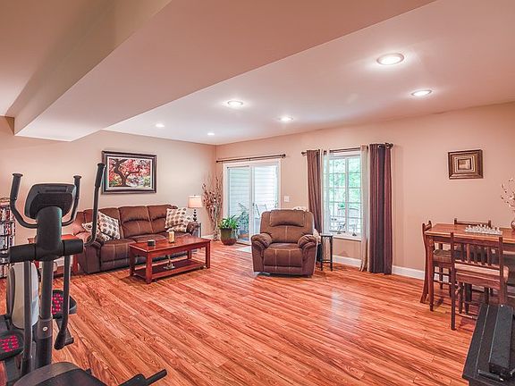 5th image of 113 Wellington Dr