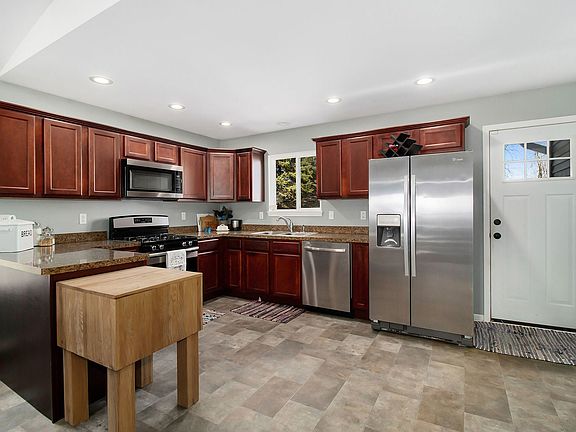 5th image of 459 Lasalle Dr