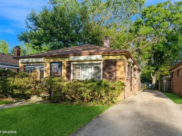 15427 Winchester Ave, Harvey, IL 60426