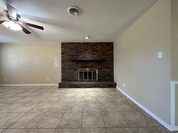 3rd image of 3201 S 92nd St