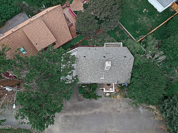 4th image of 3027 NW Keel Ave