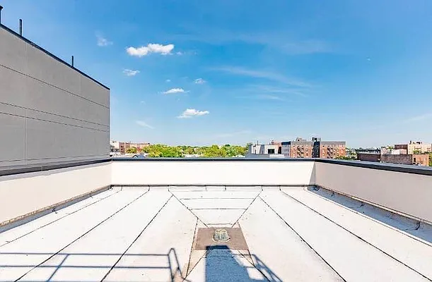 Rented by ERNY LLC | media 10