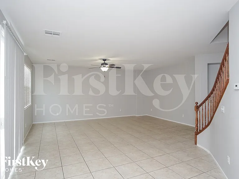 168 Rolling Cove Ave — Photo 4