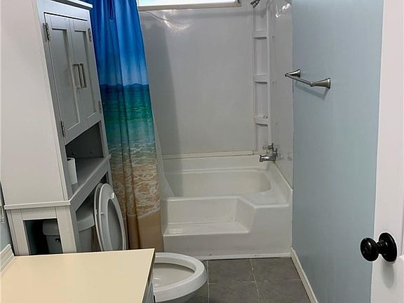 4th image of 2221 Estelle Dr