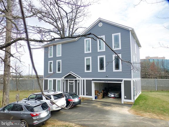 3rd image of 2619 Stenhouse Pl