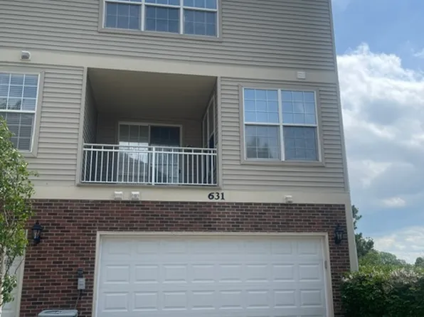 631 Pheasant Trl, Saint Charles, IL 60174