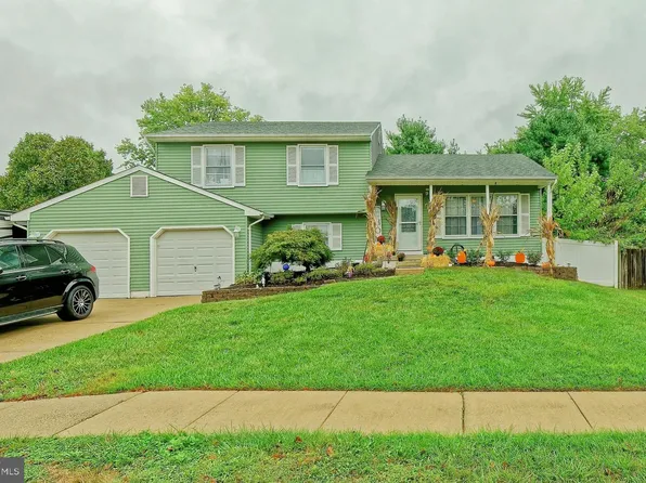 104 Hampton Ct, Sicklerville, NJ 08081