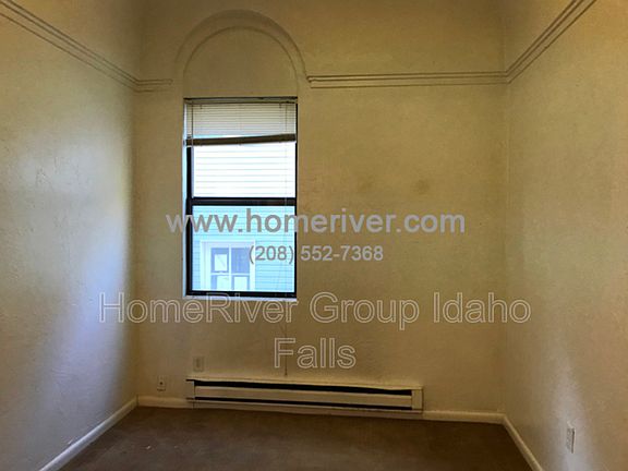 3rd image of 140 7th St APT 1