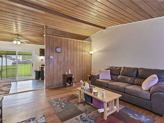 4th image of 816 Sherwood Dr