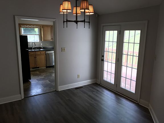 4th image of 2187 Ladd Dr