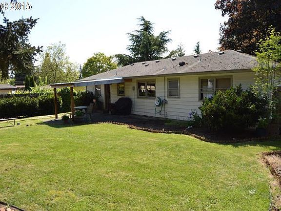 4th image of 209 NE 94th Ave