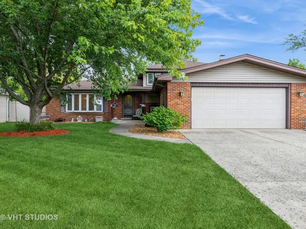 7562 Ponderosa Ct, Orland Park, IL 60462