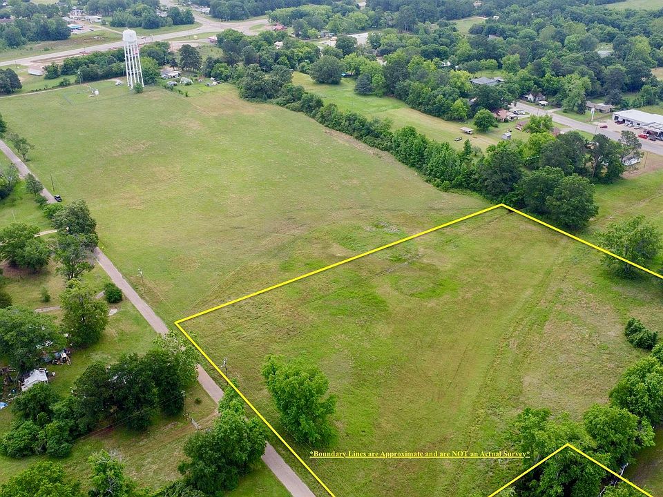 2nd image of LOT 1 4th St