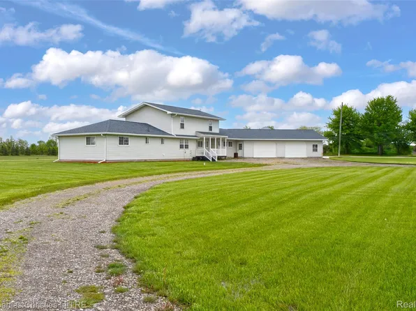12291 Hill Rd, Riley, MI 48041