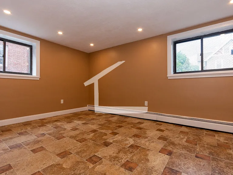 43 Gardner St #2 — Photo 4