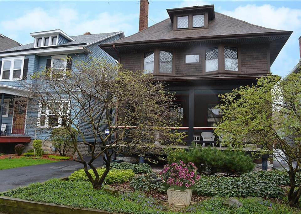 1st image of 813 Richmond Ave