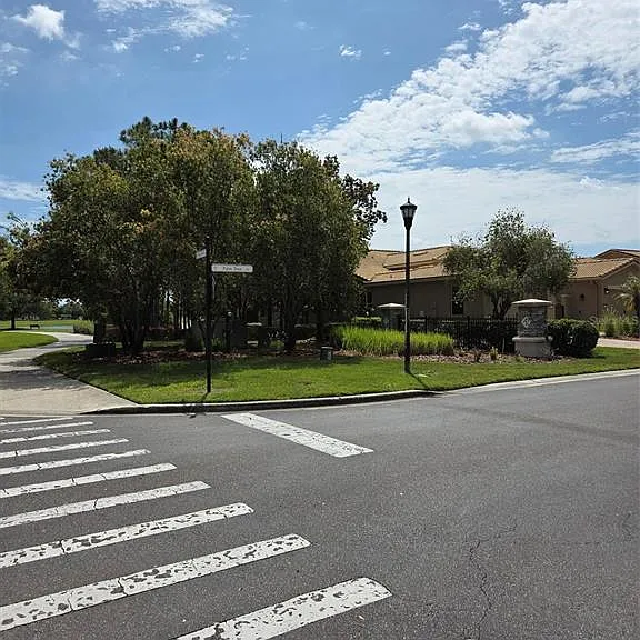 2310 Palm Tree Dr — Photo 3