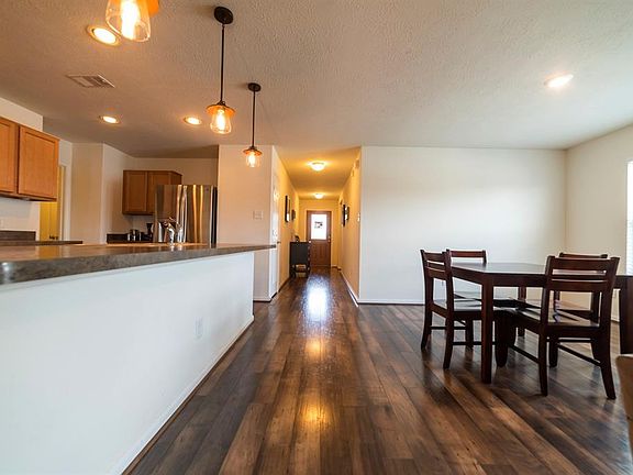 3rd image of 6730 Taylor Park Ln