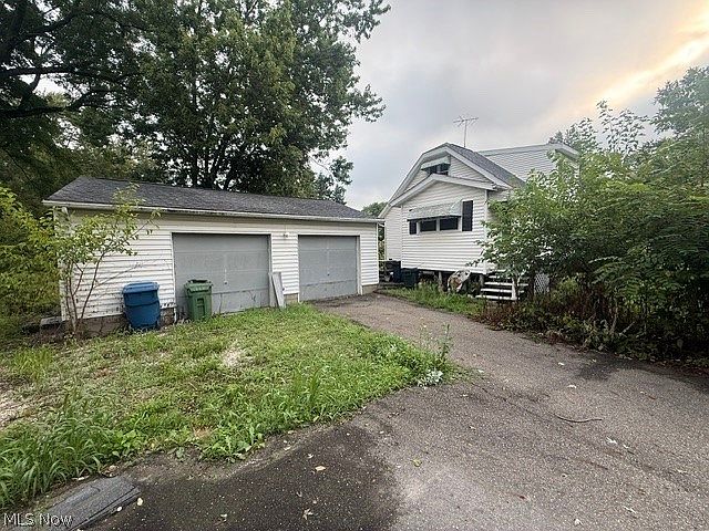 2nd image of 1934 Myersville Rd