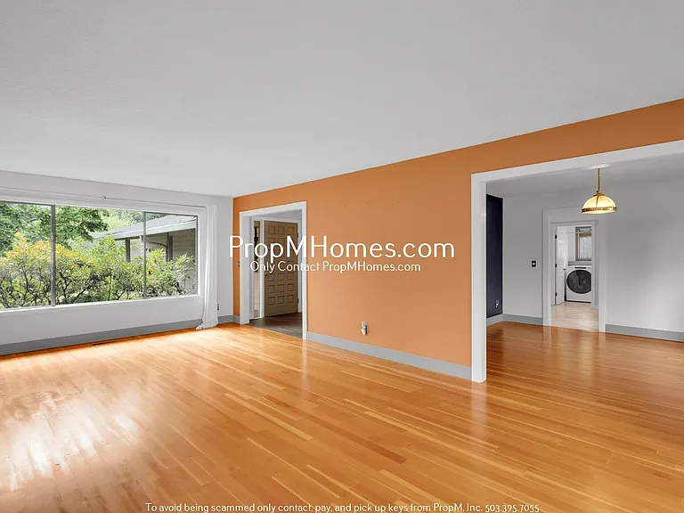 1448 Greentree Cir — Photo 4