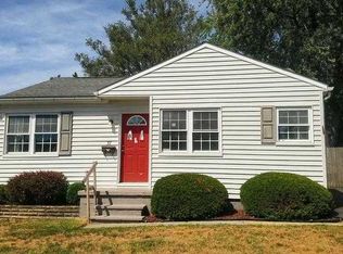 37 Clinton Ave, Akron, OH 44301