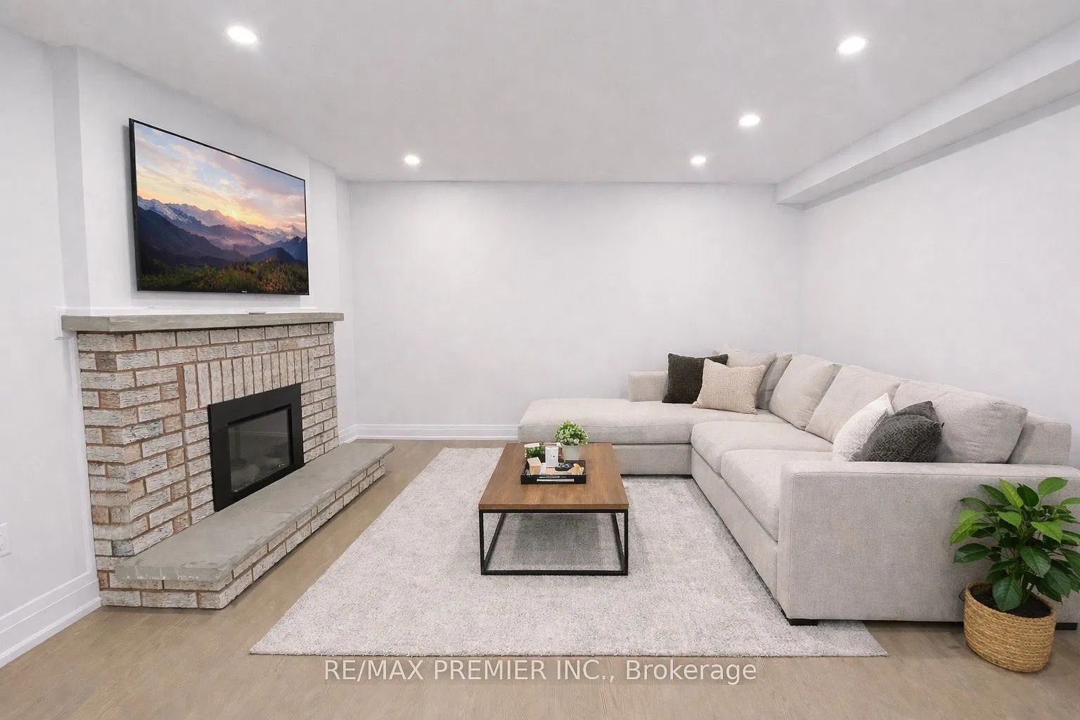 2 bed, $2,800 — Photo 4