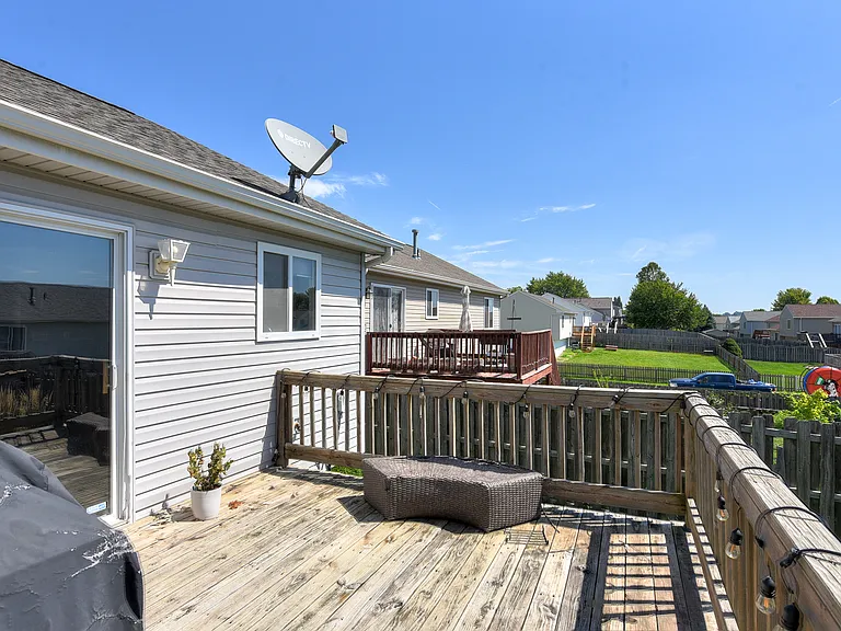 16655 Erskine St — Photo 32