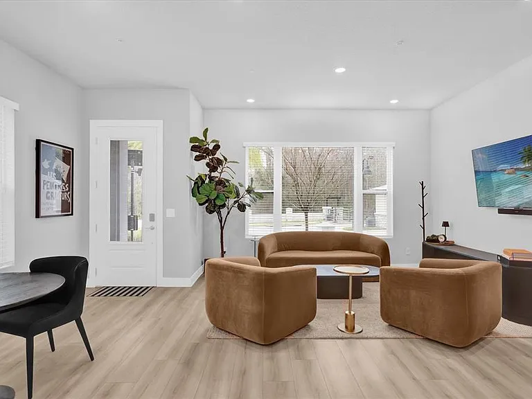 1341 Saltgrass Ct — Photo 11