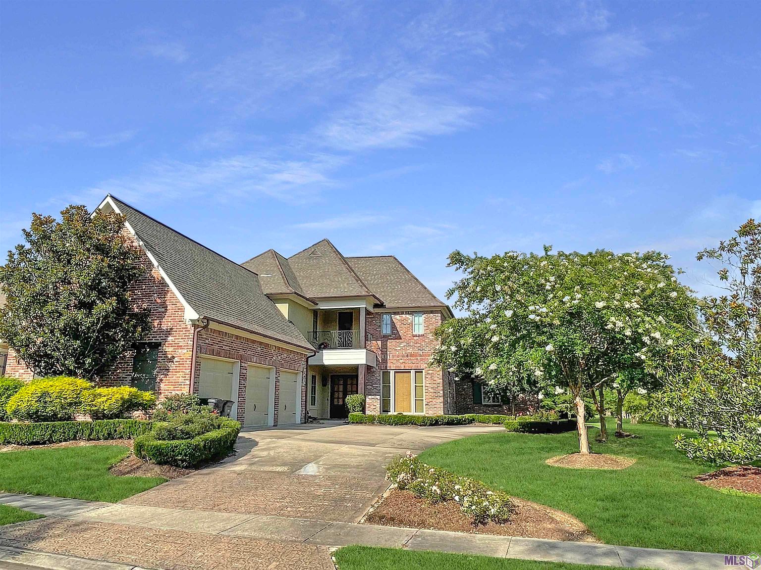 8979 Carriagewood Estates Dr, Baton Rouge, LA 70817 MLS 2024011918