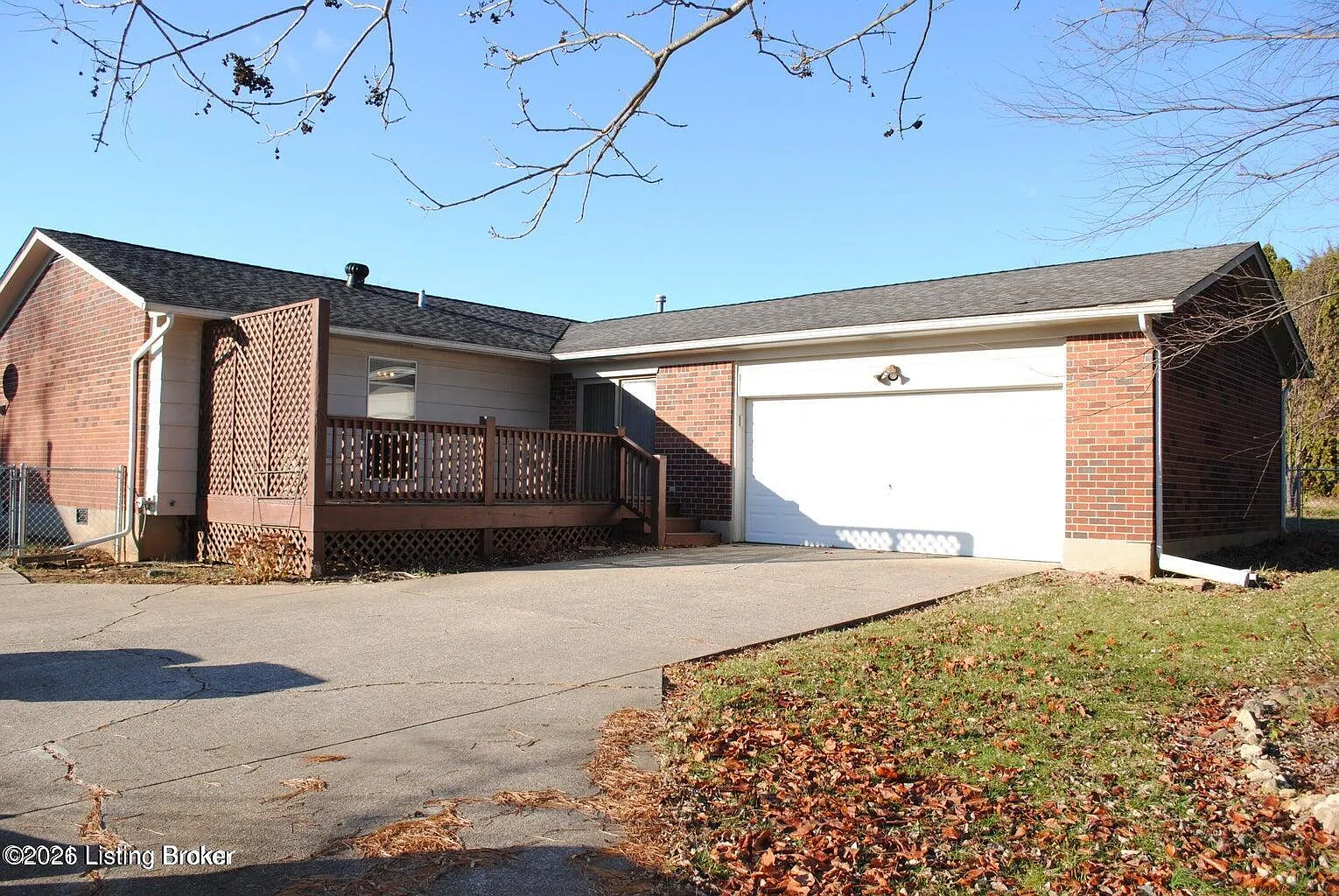 3 bed, 2.0 bath, 1376 sqft, $1,750 — Photo 2