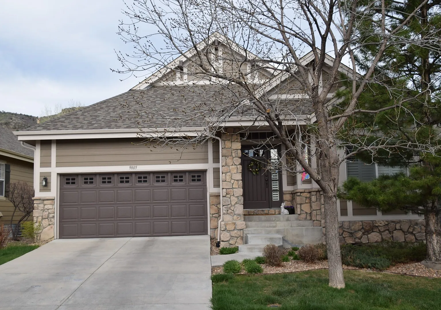 Stunning 3 bedroom Home / Main Floor Master! — Photo 1