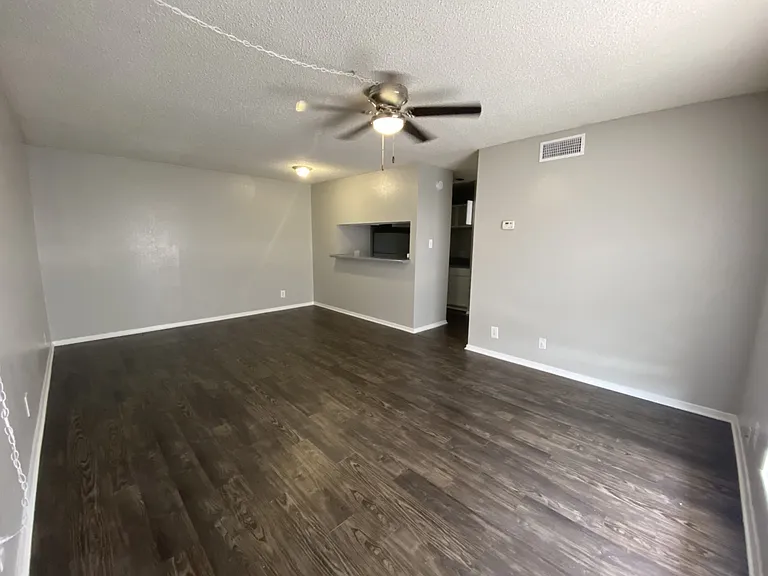 1709 W Schunior Rd #804 — Photo 1