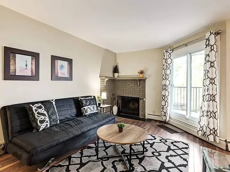 1816 16a St SW #304 — Photo 2