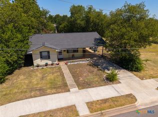 407 W 3rd St, Georgetown, TX 78626