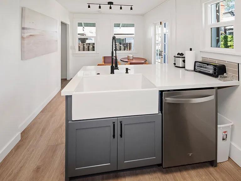 935 Olive Ave — Photo 10