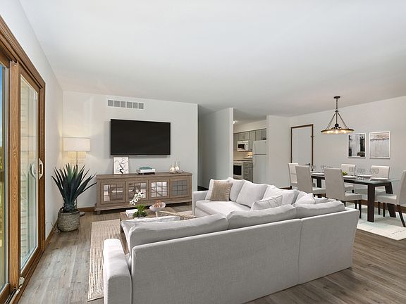 5th image of 2636 Crescenzo Dr #C