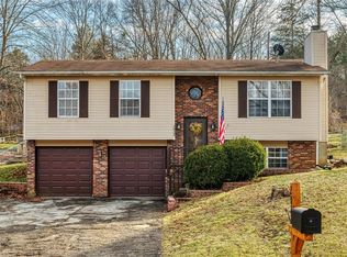 2022 Westbourne Way, Fenton, MO 63026