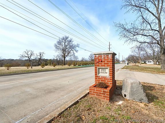 2nd image of 222 S Country Club Rd