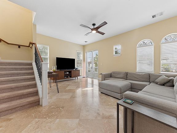 4th image of 41 Via Floresta Dr