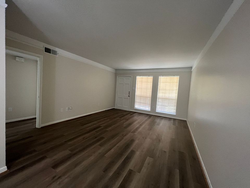 WILBS 500 Willow Dr Lake Jackson TX Zillow