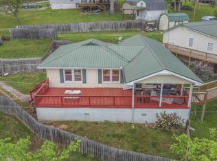 564 Flat Hollow Marina Rd, Speedwell, TN 37870