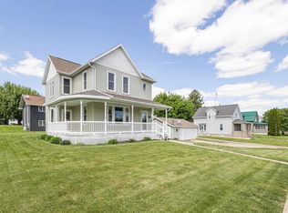 1820 17th St, Hazel Green, WI 53811