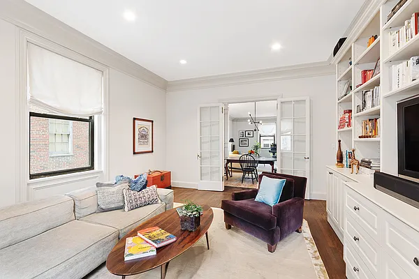 Sold by Compass | media 20