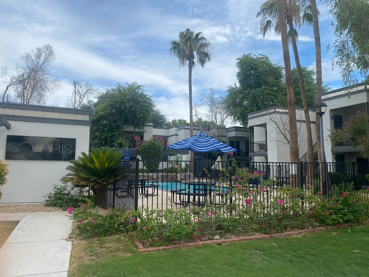 2 bed, 929 sqft, $1,495 — Photo 2