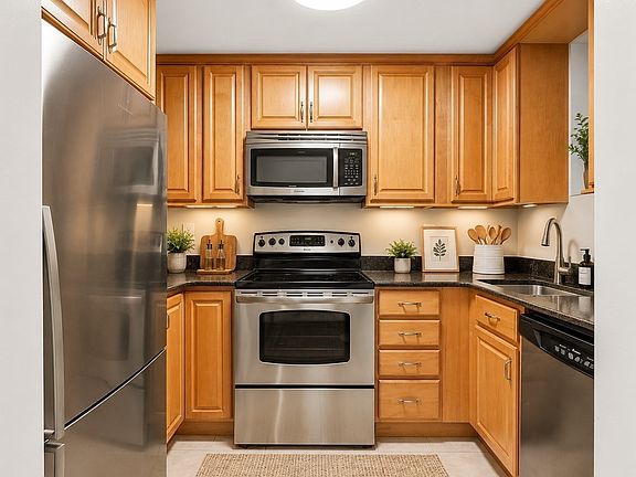 5th image of 362-366 Commonwealth Ave #4C