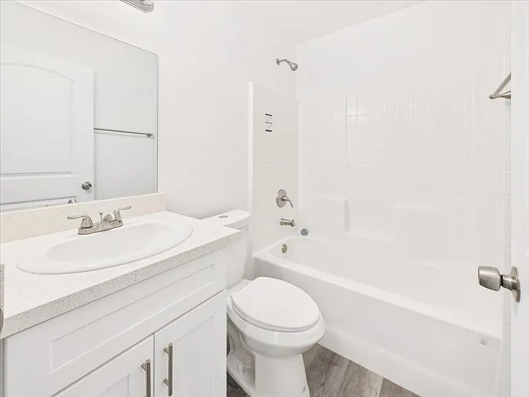1881 E Big Horn St #D — Photo 7
