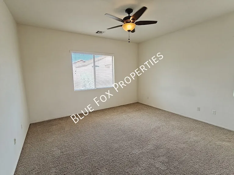 324 N Oak Tree Canyon Loop — Photo 29